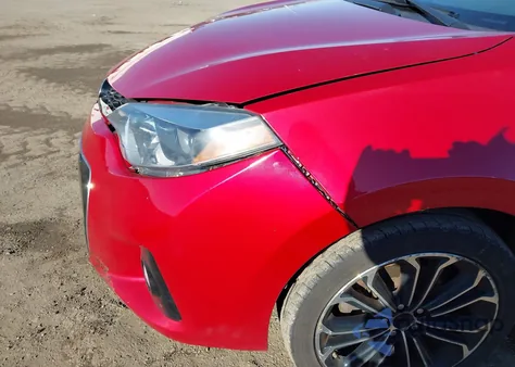 2015 Toyota Corolla S Plus из США, поврежденный, VIN 2T1BURHE0FC246191